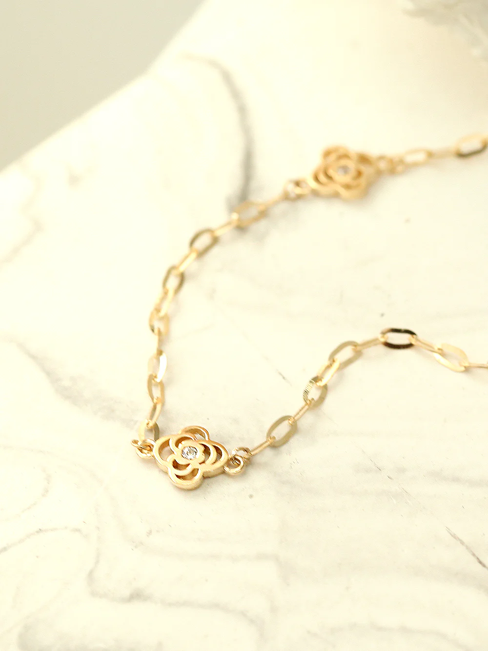 14K Gold Cubic Rose Chain Anklet - Image 9
