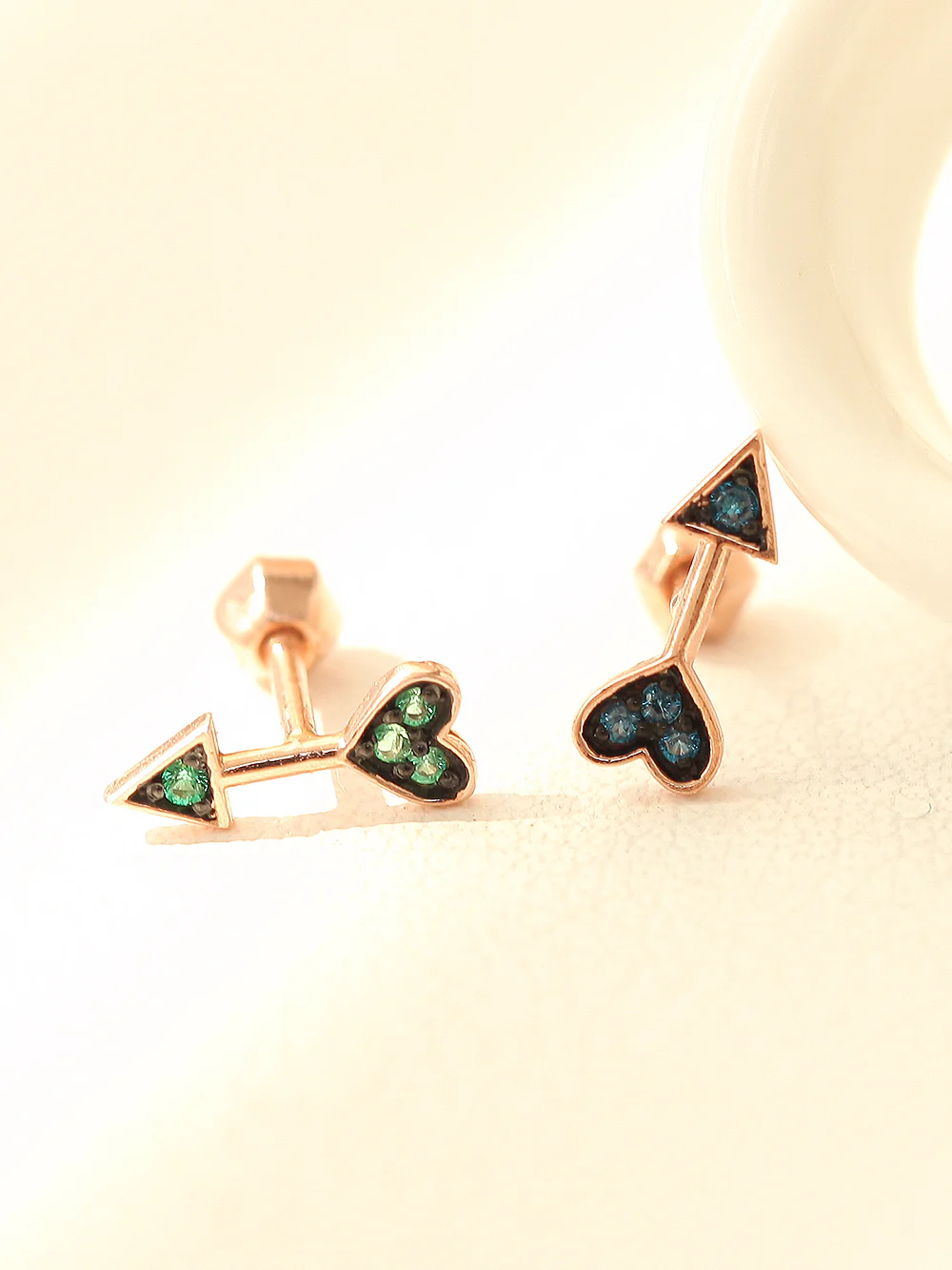 14K Gold Cupid Arrow Cartilage Earring 18G16G - Image 4