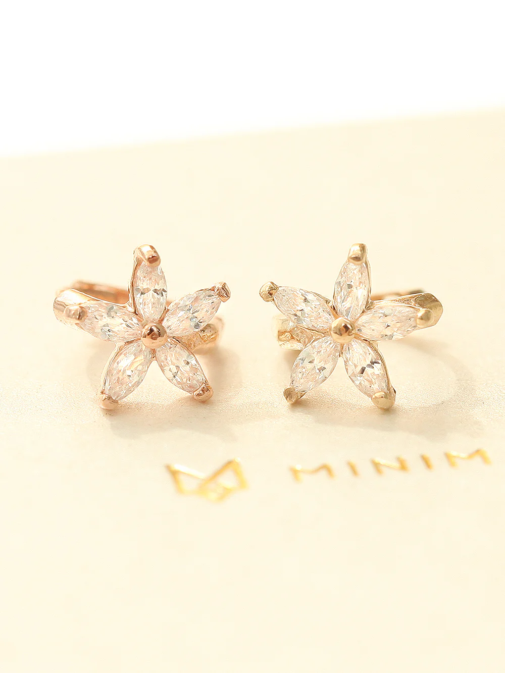 14K Gold Double Flower Hoop Earring - Image 3