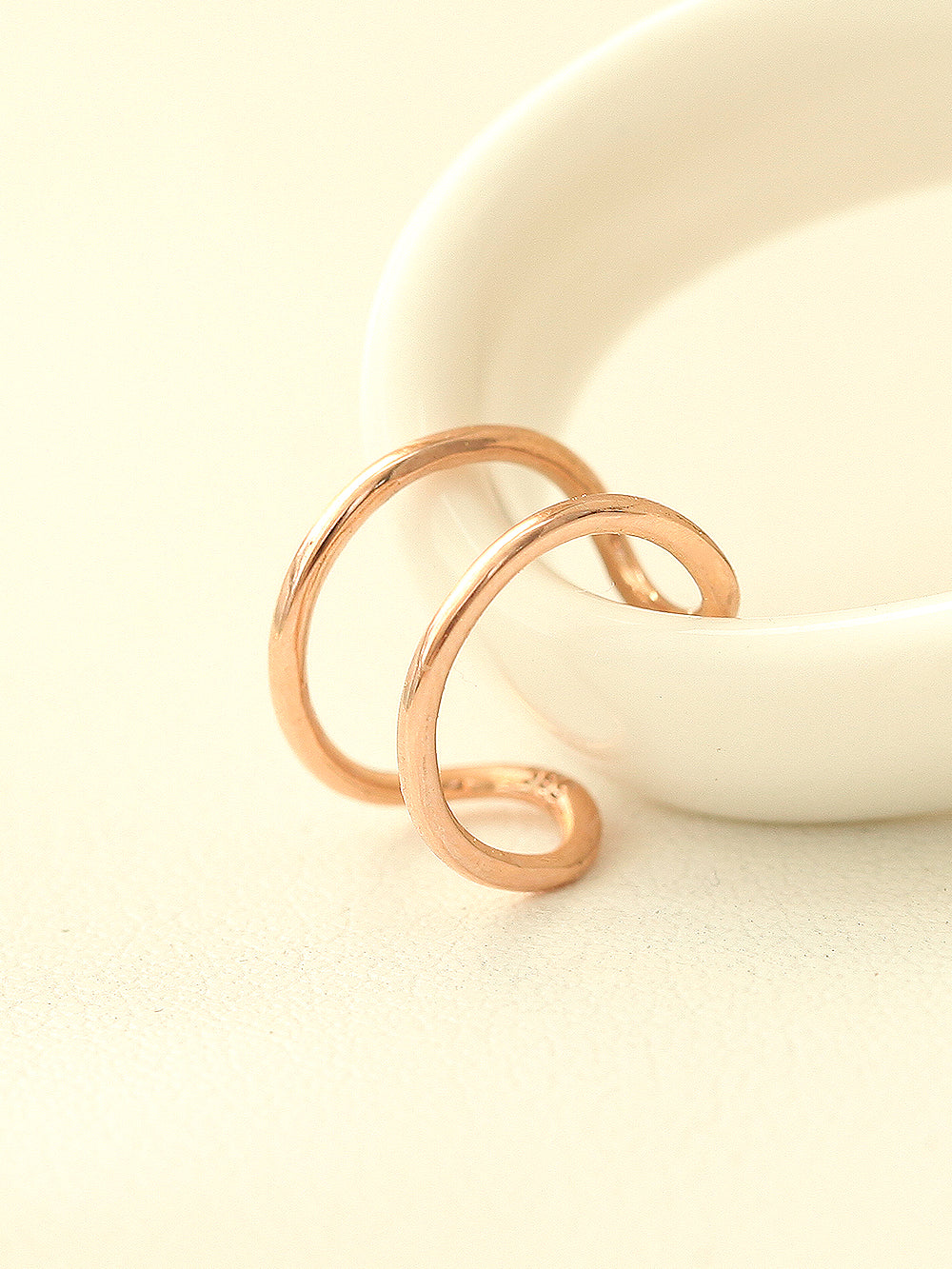 14K Gold Double Ring Ear Cuff - Image 5