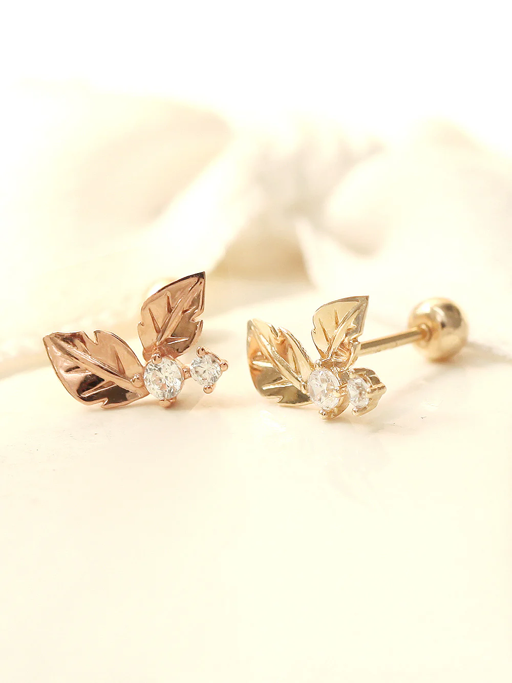 14K gold Fruit Cubic Leaf cartilage earring 20g - Image 10