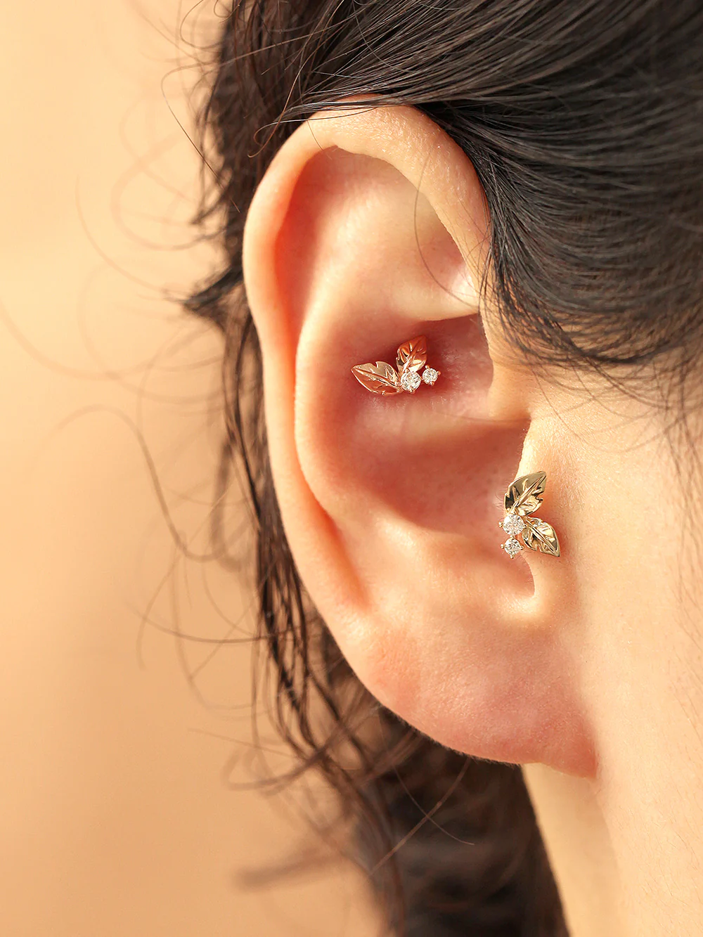 14K gold Fruit Cubic Leaf cartilage earring 20g - Image 3