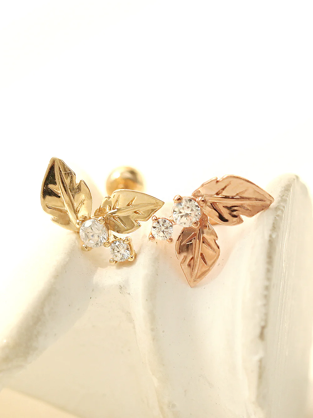 14K gold Fruit Cubic Leaf cartilage earring 20g - Image 6