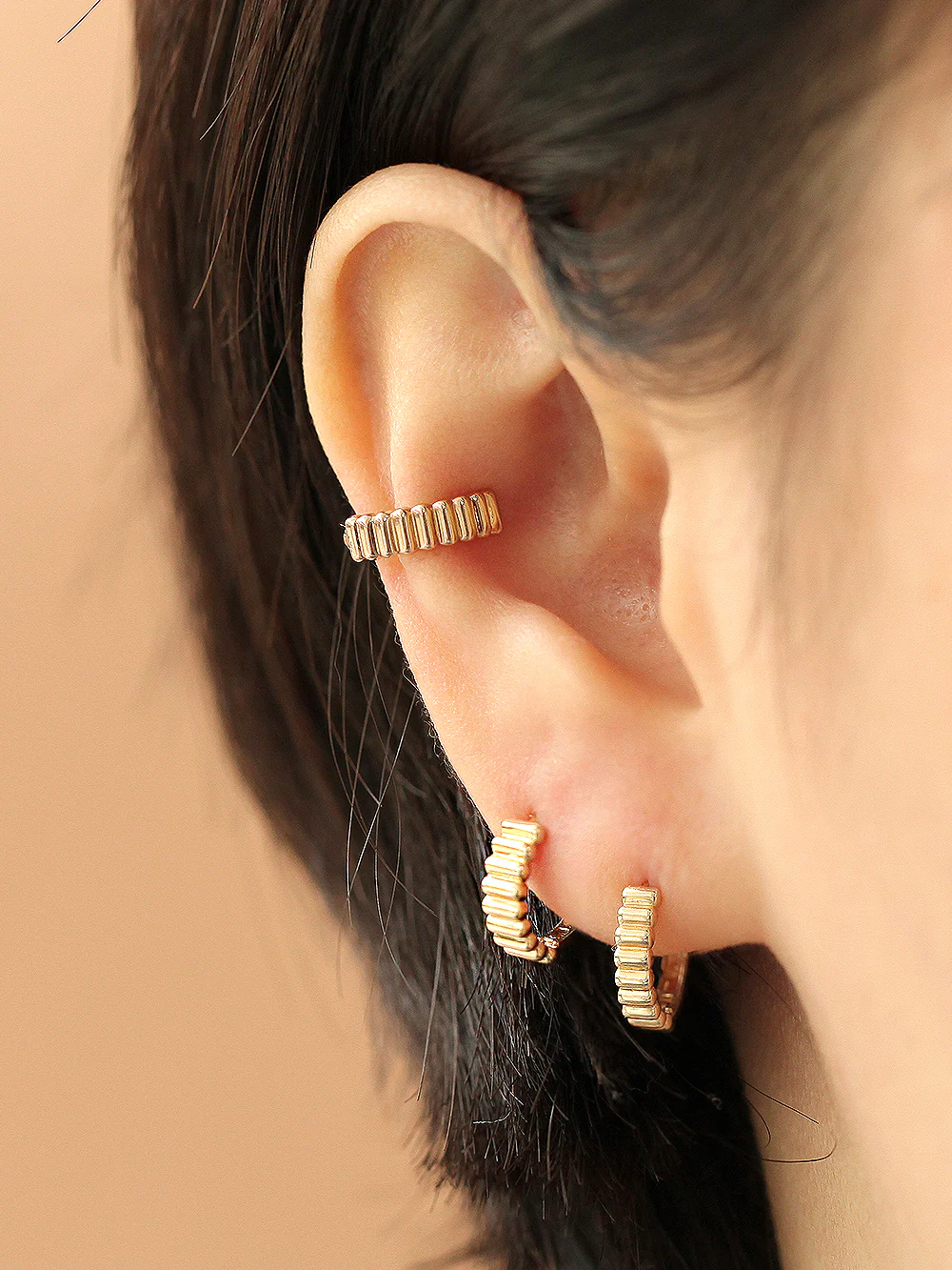 14K Gold Gear Hoop Earring - Image 9