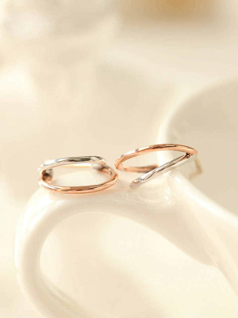 14K Gold 2 Line Circle Hoop Earring - Image 5