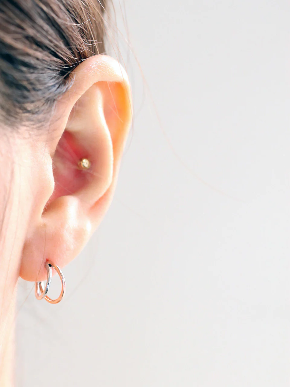 14K Gold 2 Line Circle Hoop Earring - Image 6