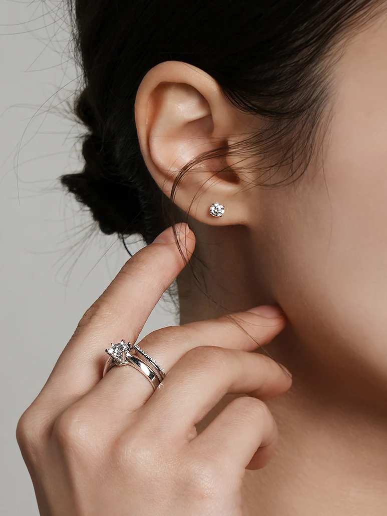 14K Gold 4 Pronged Moissanite Stud Earring - Image 10