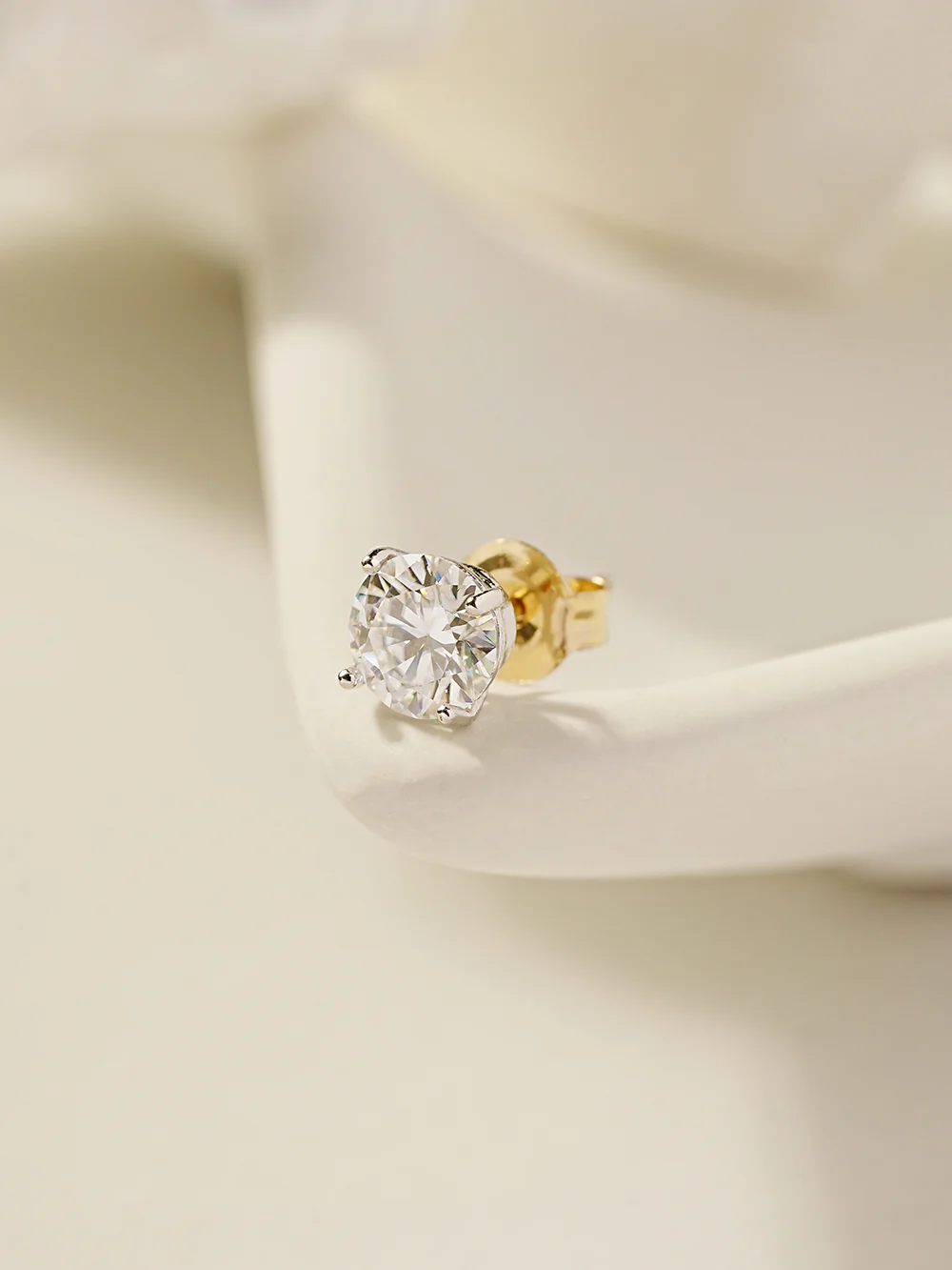 14K Gold 4 Pronged Moissanite Stud Earring - Image 13