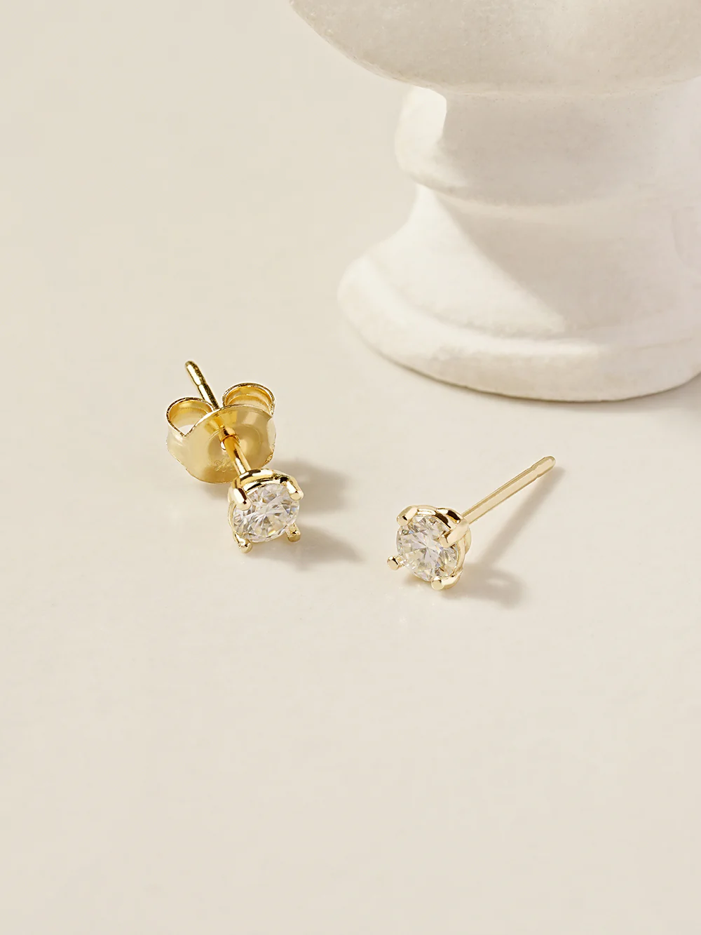 14K Gold 4 Pronged Moissanite Stud Earring - Image 15