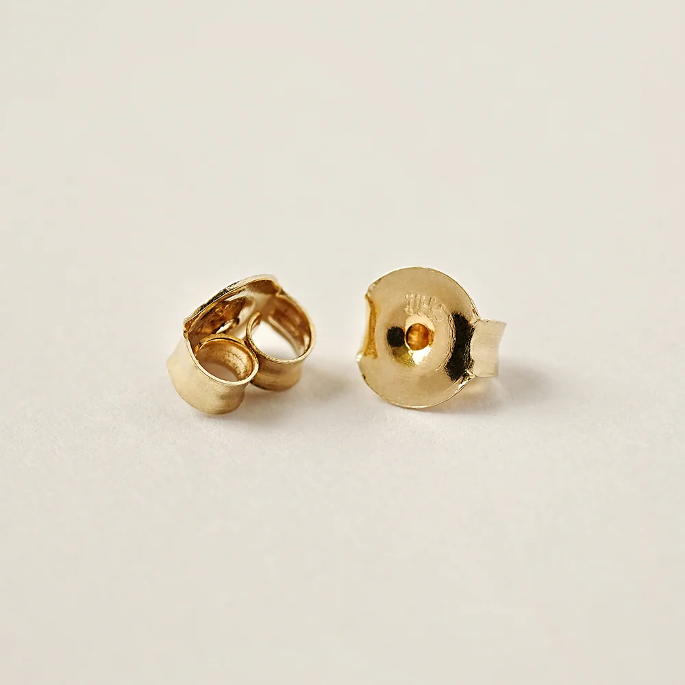 14K Gold 4 Pronged Moissanite Stud Earring - Image 18