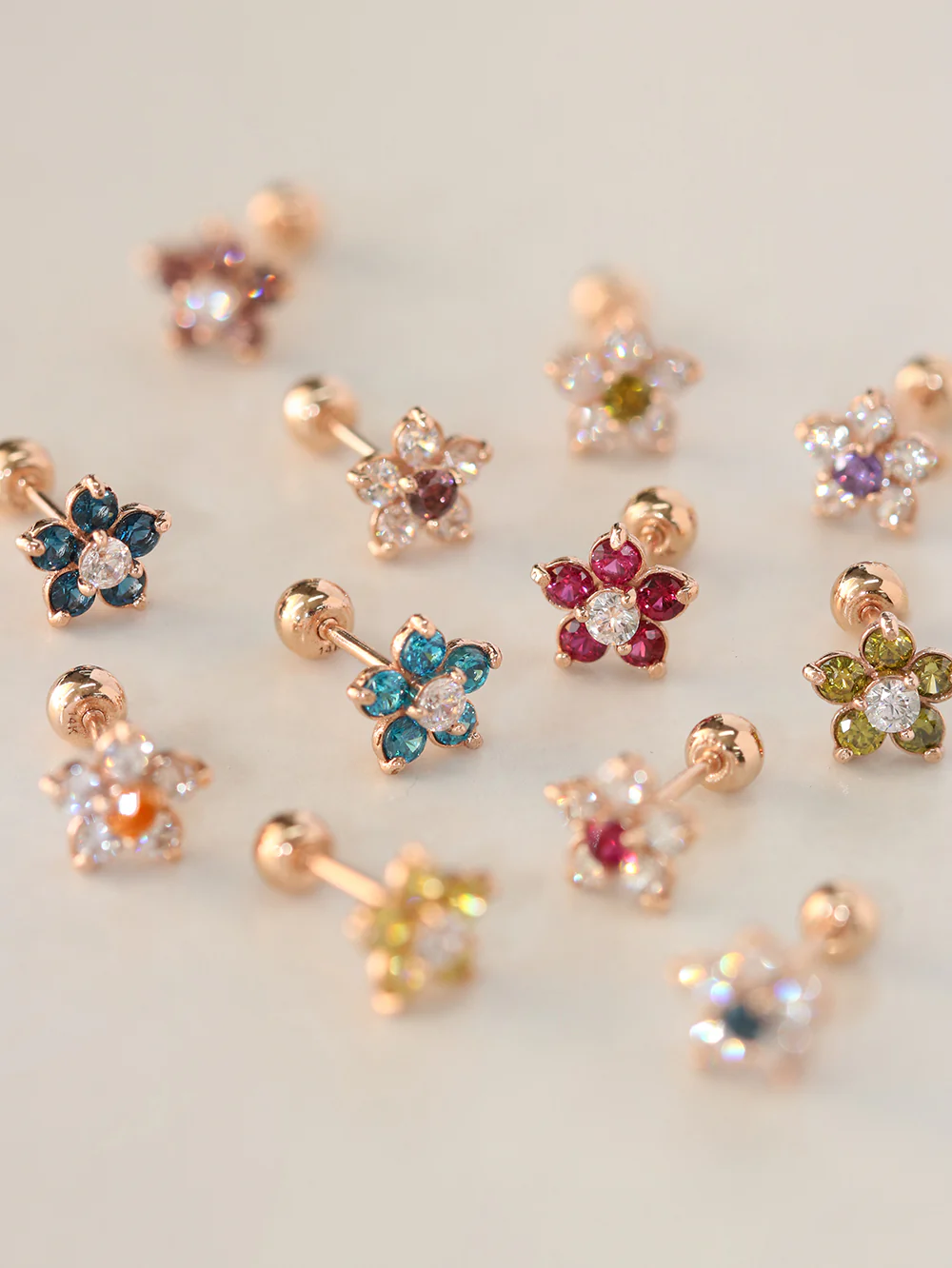 14K Gold 5 Petals Cubic Flower Cartilage Earring 20G18G16G - Image 3