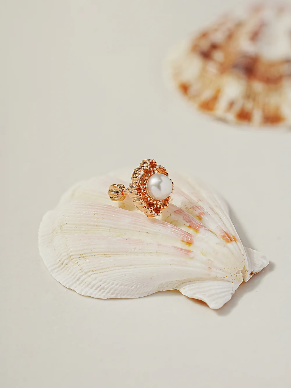 14K Gold Antique Pearl Cartilage Earring 18G16G - Image 10