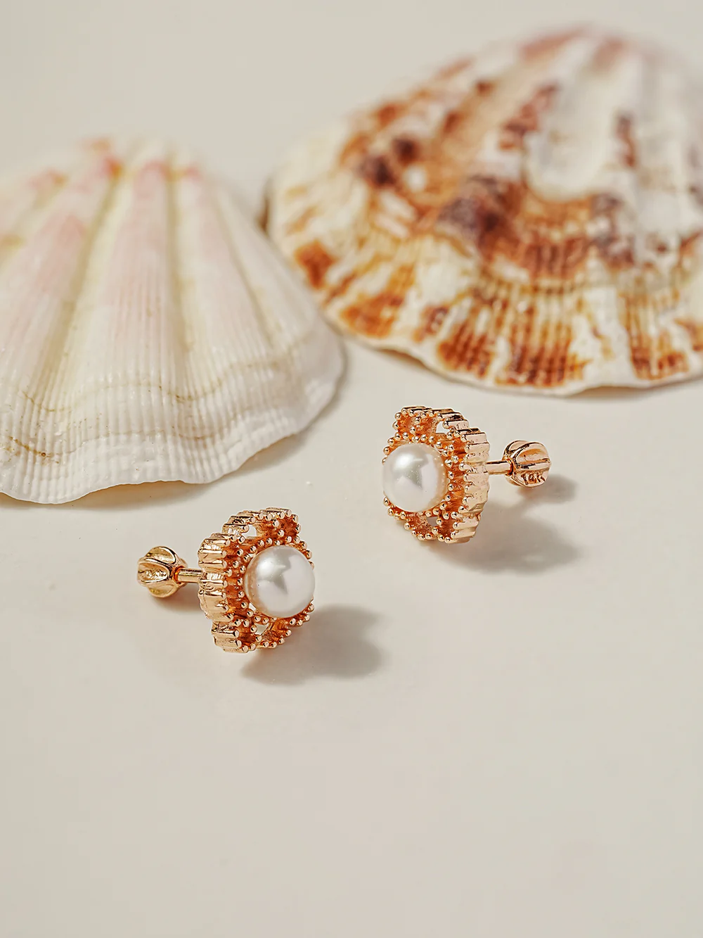 14K Gold Antique Pearl Cartilage Earring 18G16G - Image 5