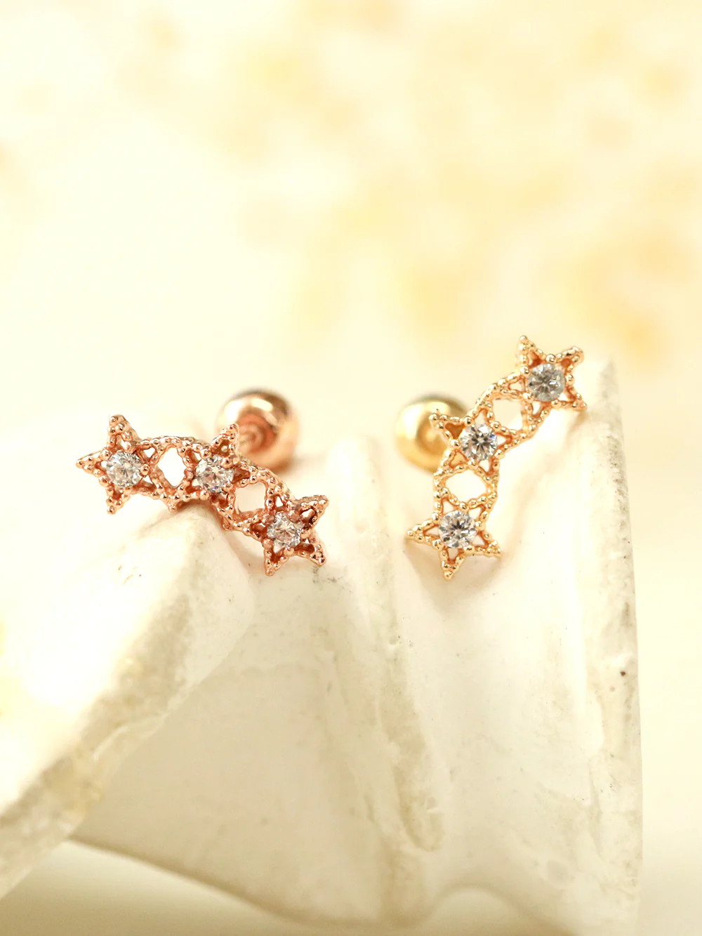 14K Gold Antique Triple Star Cartilage Earring 20G18G - Image 3