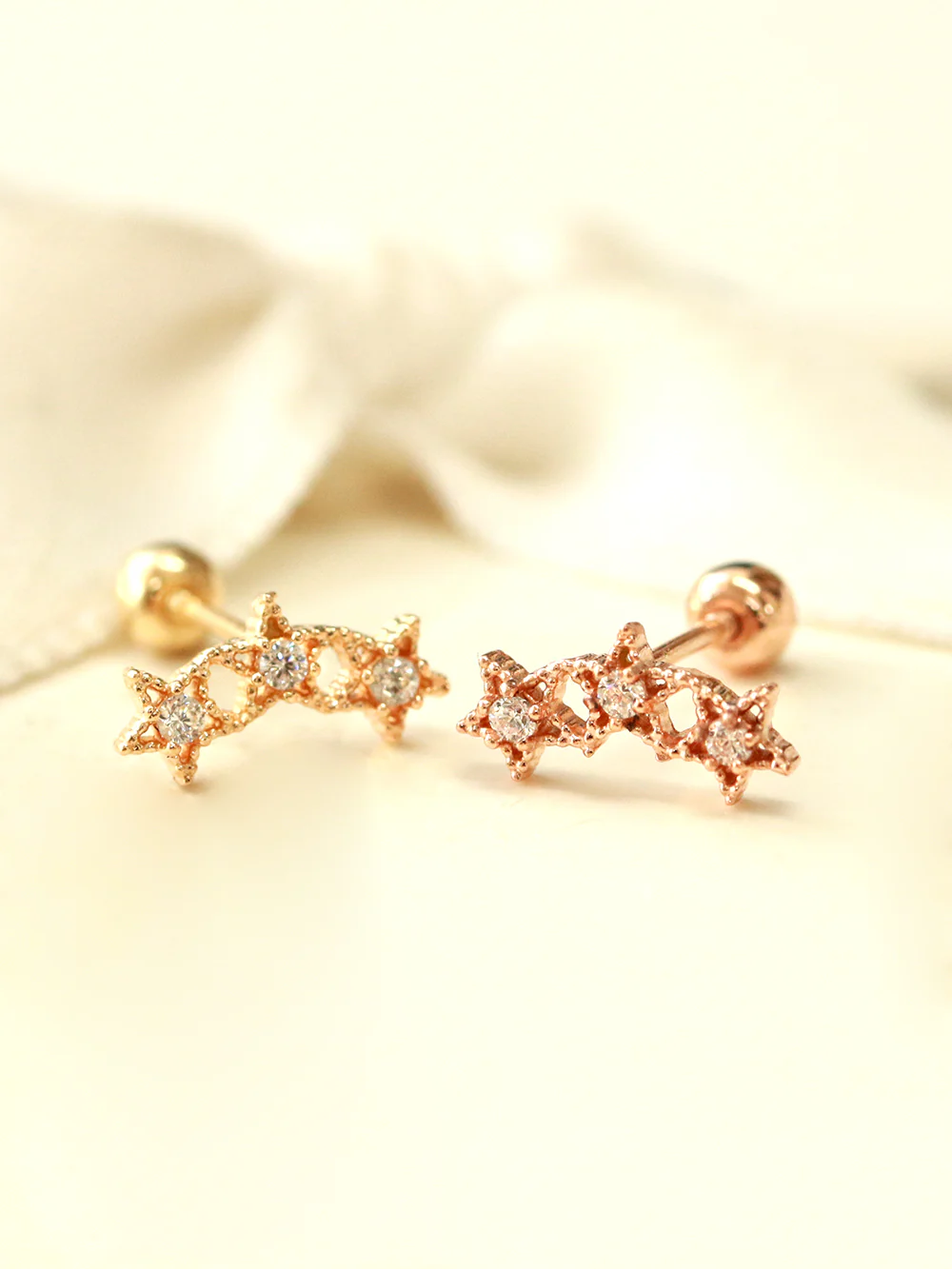 14K Gold Antique Triple Star Cartilage Earring 20G18G - Image 4