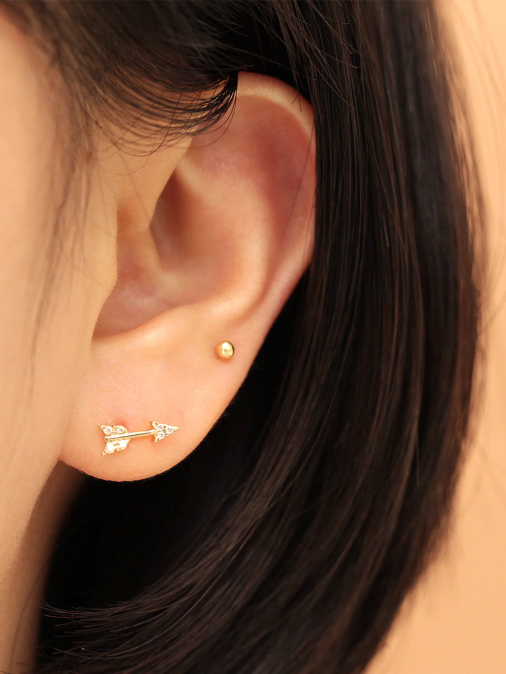 14K Gold Arrow Cubic Cartilage Earring 20G - Image 4