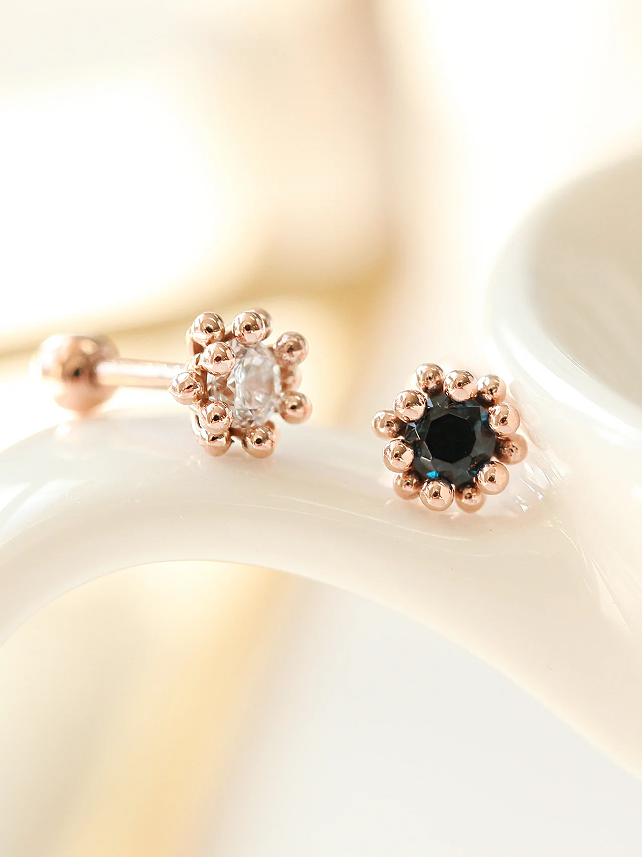 14K Gold Ball Flower Cubic Cartilage Earring 18G16G