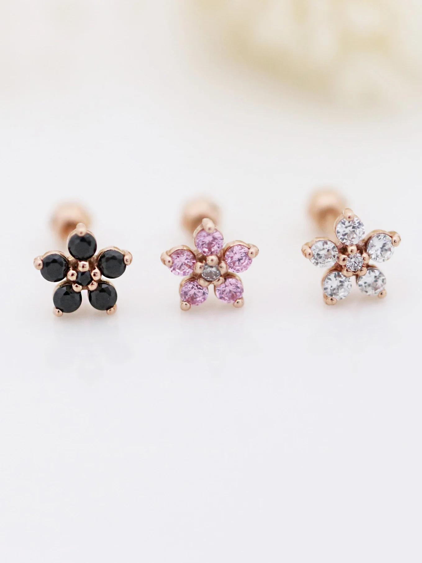 14K Gold Best Flower Cartilage Earring 18G16G