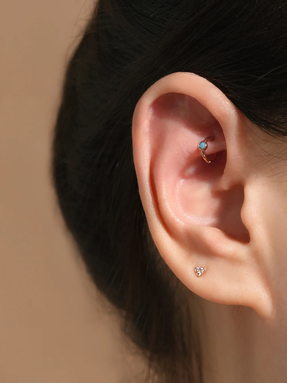 14K Gold Bezel Segment Clicker Cartilage Helix Hoop Earring 18G - Image 4