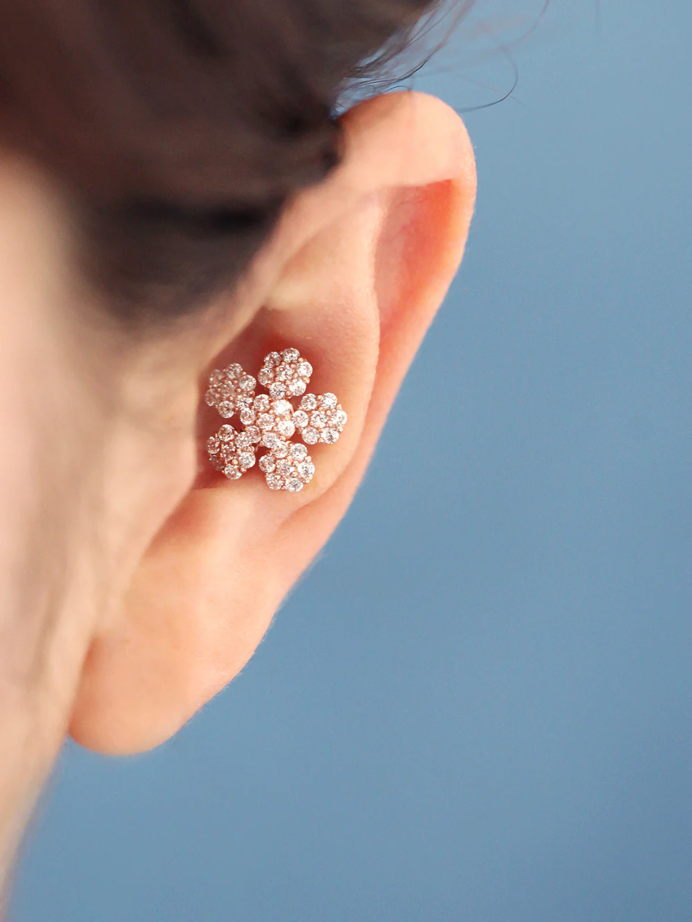 14K Gold Big Flower Cartilage Earring 18G16G