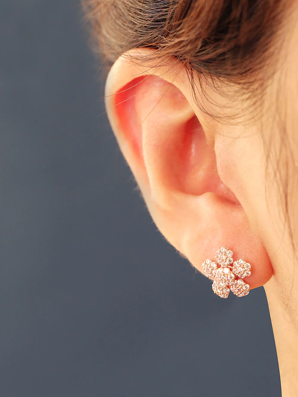 14K Gold Big Flower Cartilage Earring 18G16G - Image 4