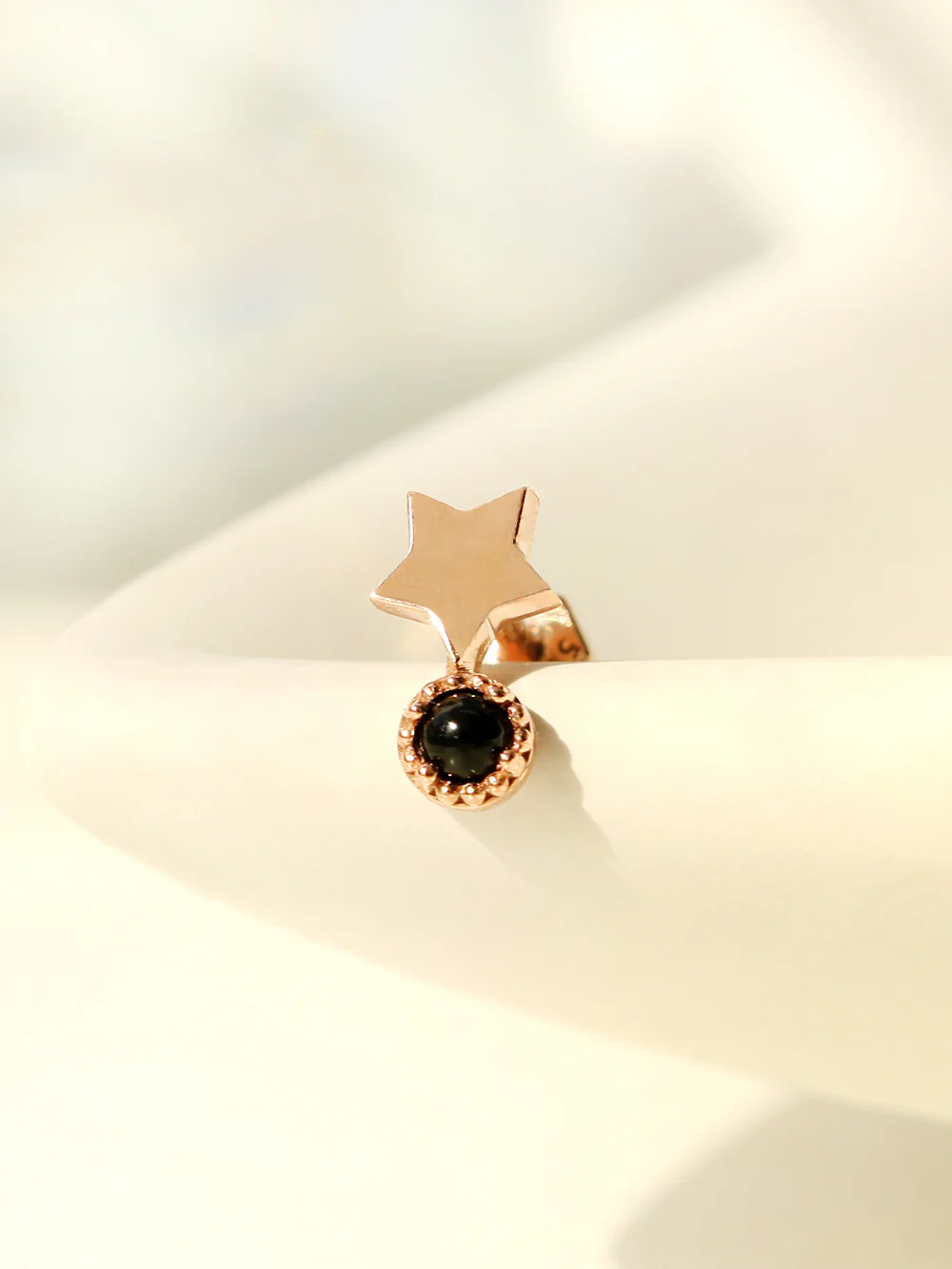 14K Gold Bling Black Onyx Star Cartilage Earring 18G - Image 9