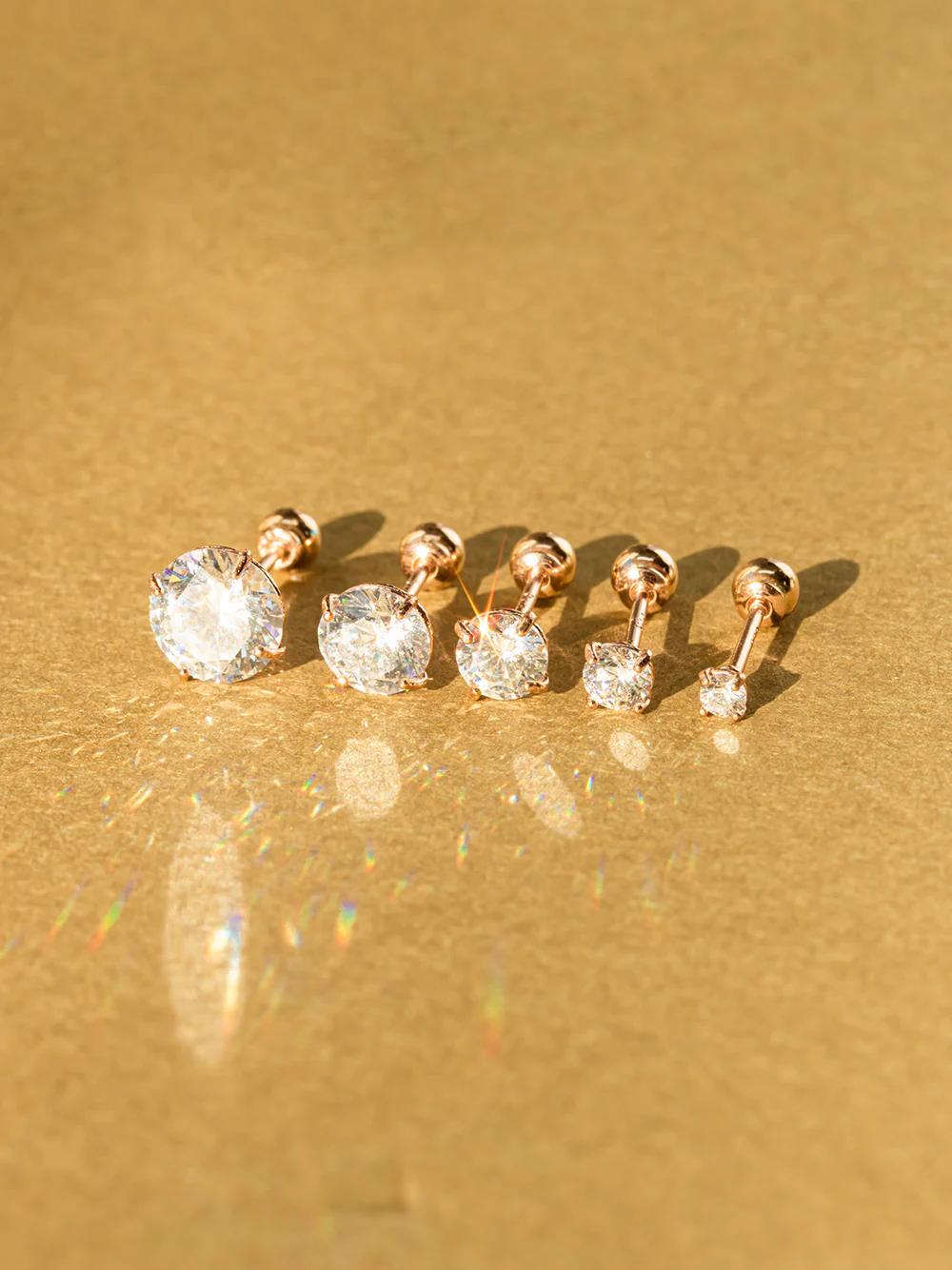 14K Gold Bling Cubic 4 Prong Cartilage Earring 20G - Image 3