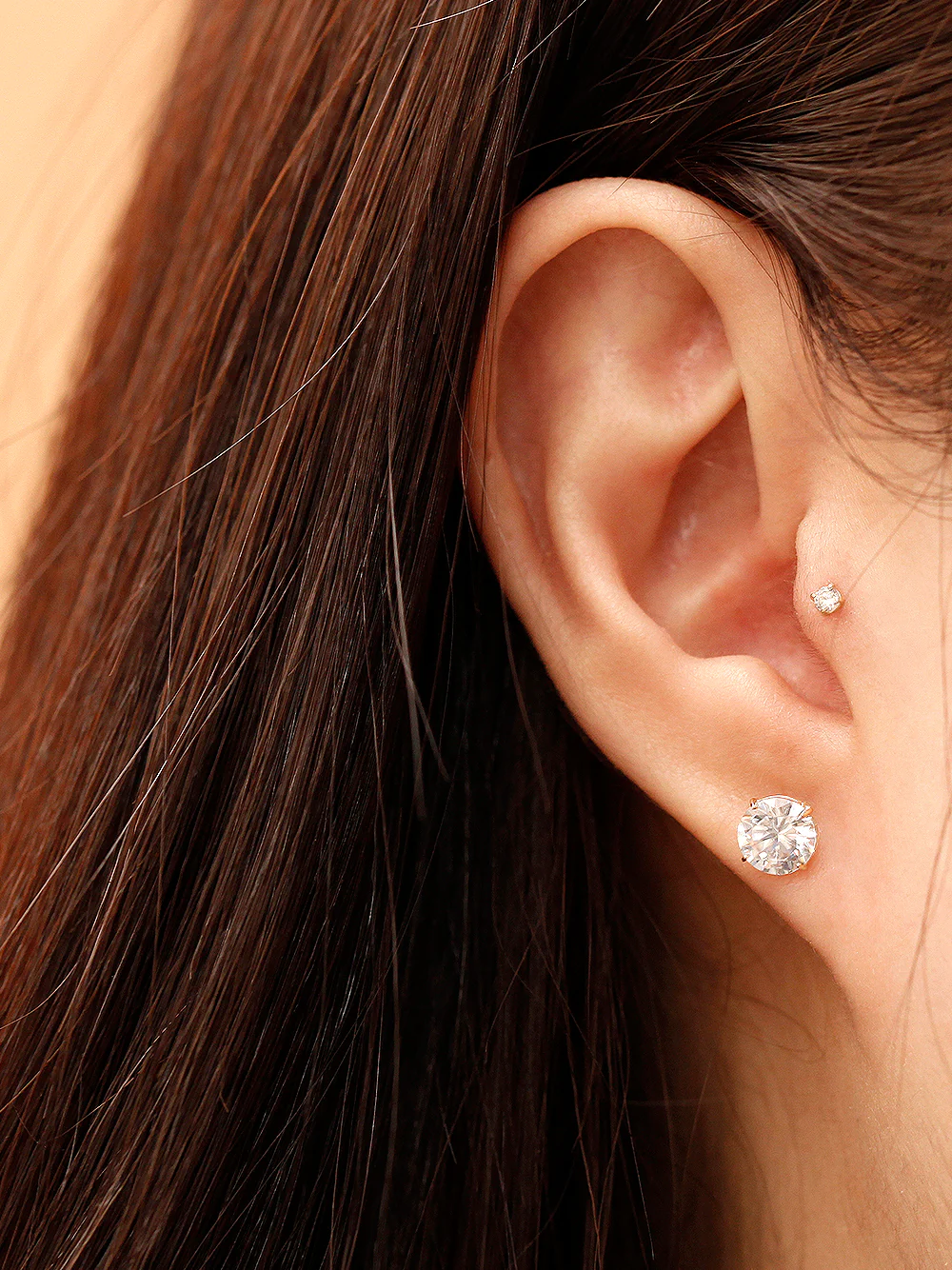 14K Gold Bling Cubic 4 Prong Cartilage Earring 20G - Image 4