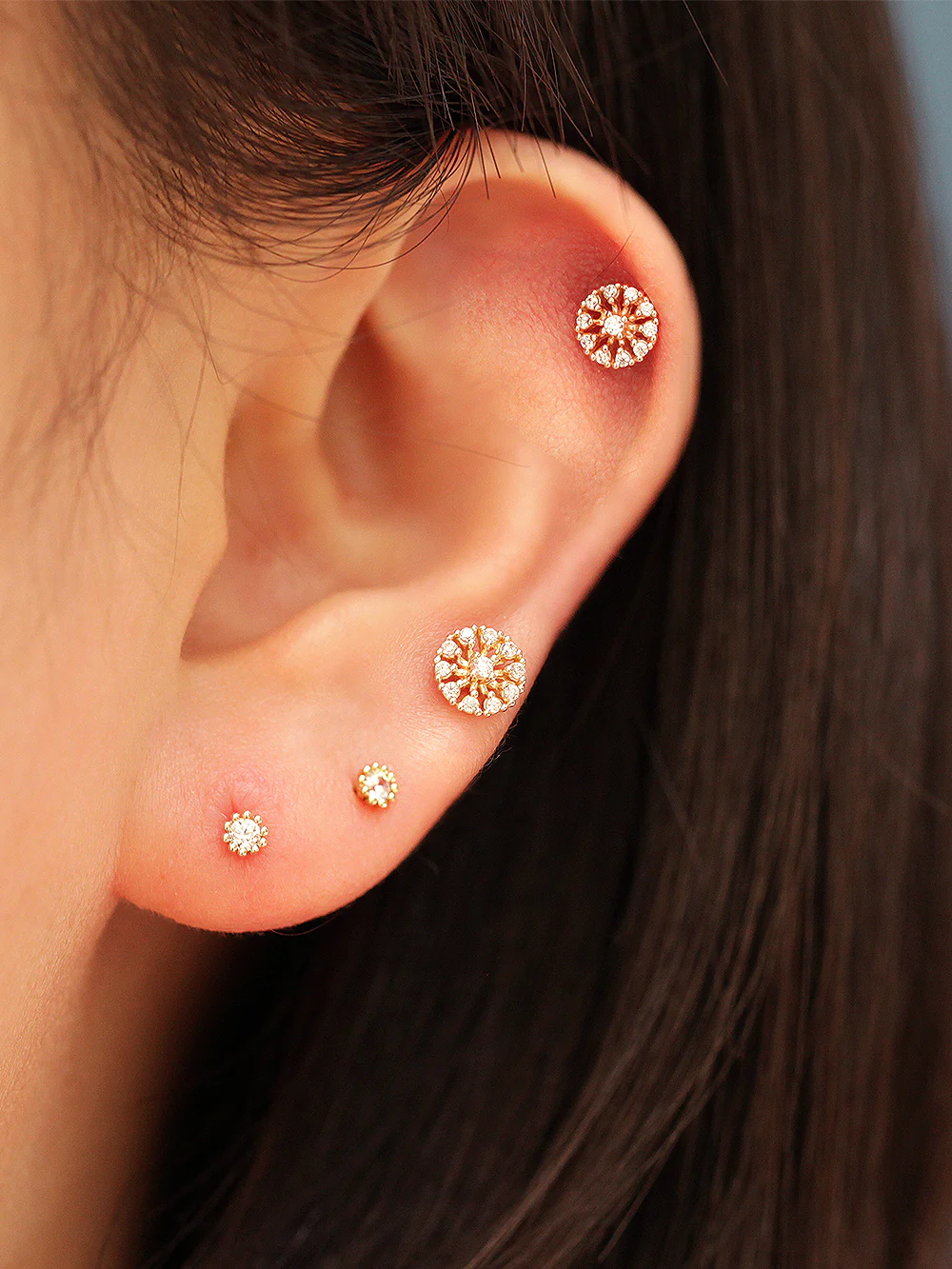 14K Gold Bling Snow Cubic Cartilage Earring 20G - Image 8