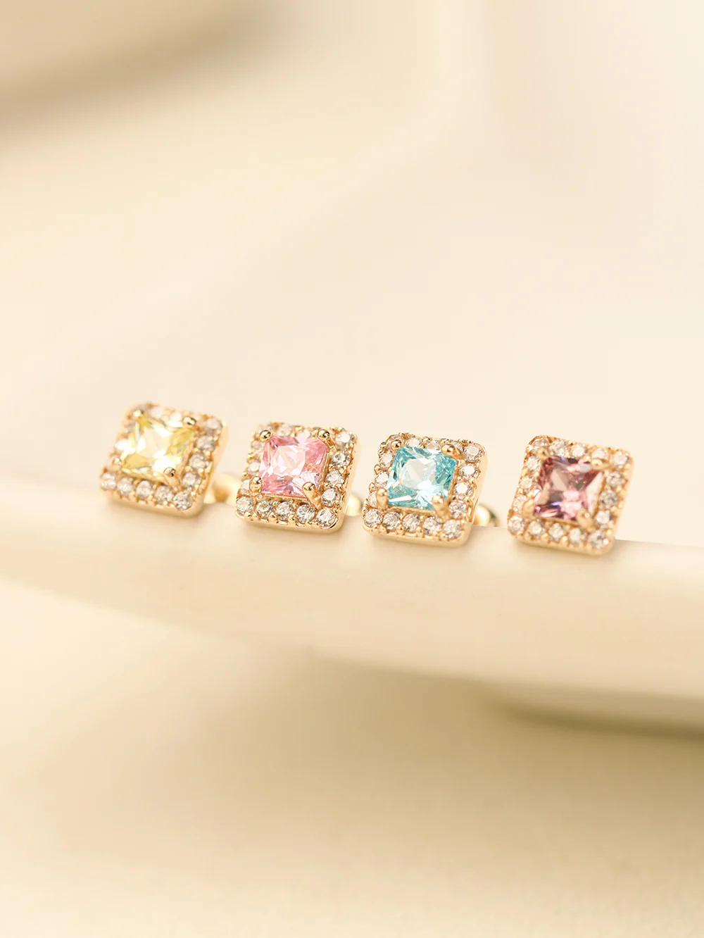 14K Gold Bling Square CZ Cartilage Earring 20G18G16G - Image 7