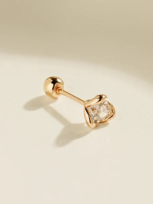 14K Gold Bloom Cubic Cartilage Earring 20G - Image 3