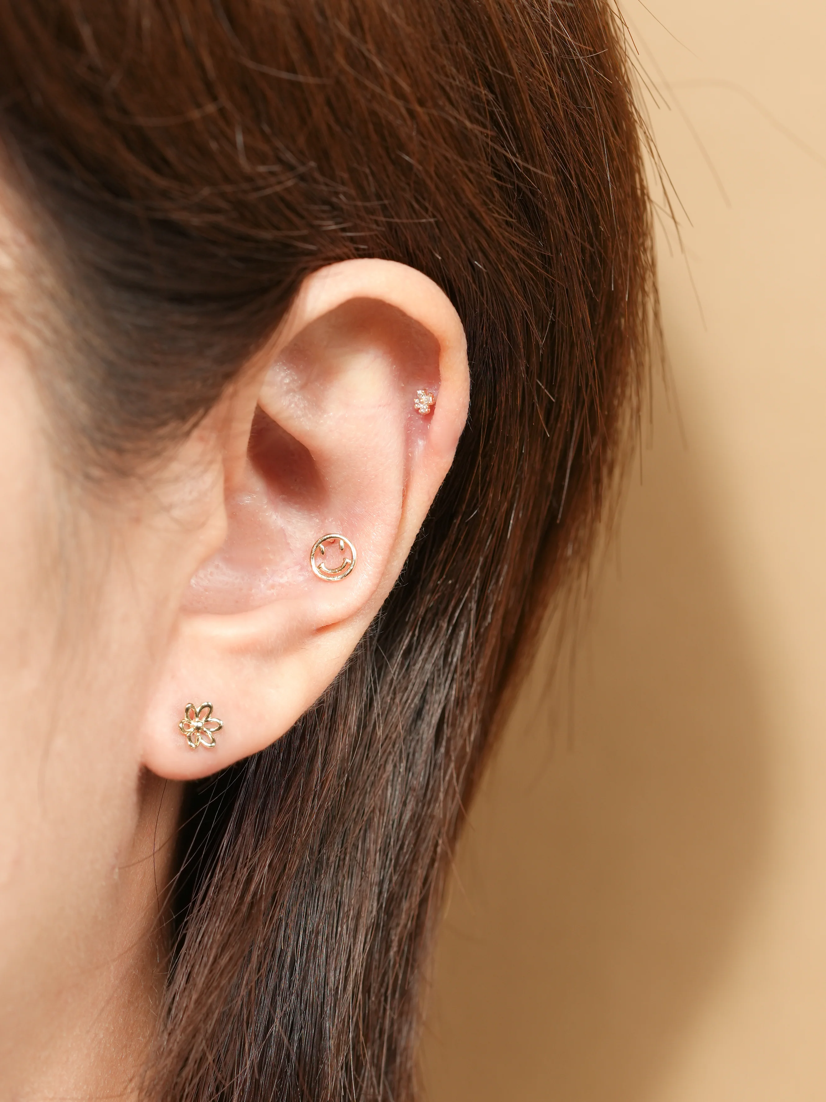 14K Gold Blooming Flower Cartilage Earring 20G - Image 6