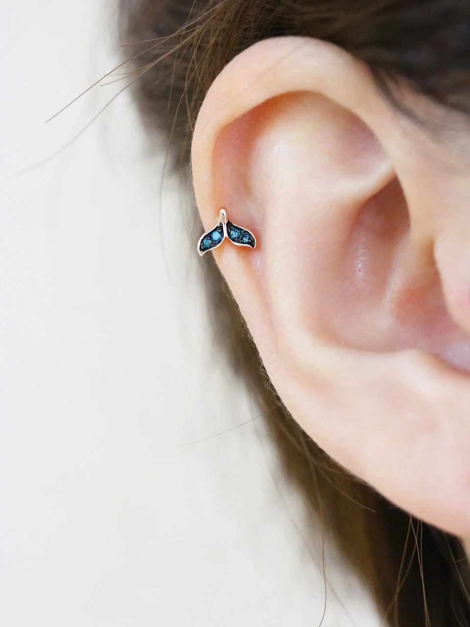 14K Gold Blue Diamond Whale Tail Cartilage Earring 18G16G - Image 4