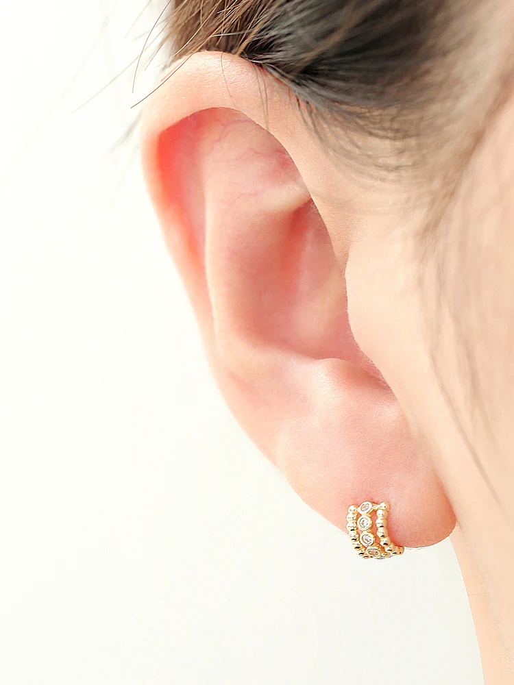 14K Gold Bold Cubic Cartilage Earring 20G - Image 2