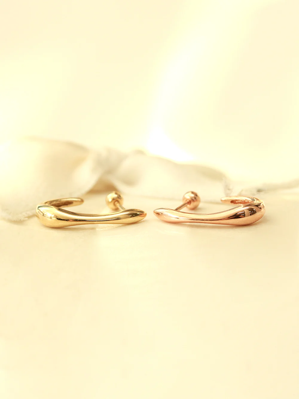 14K Gold Bold Line Cartilage Earring 20G18G - Image 6