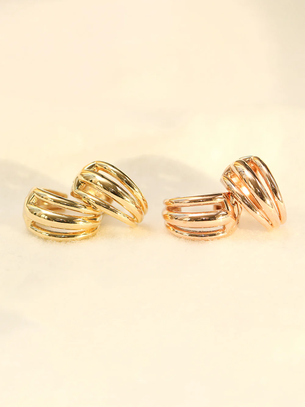 14K Gold Bold Triple Lines Hoop Earring - Image 3
