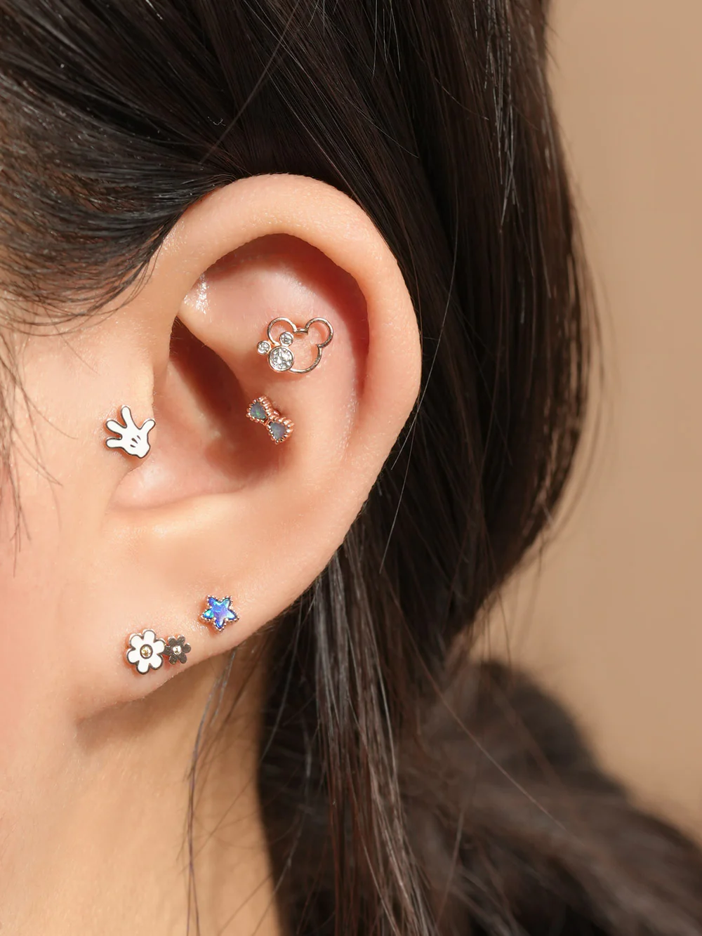 14K Gold Bubble Flower Cartilage Earring 20G - Image 2