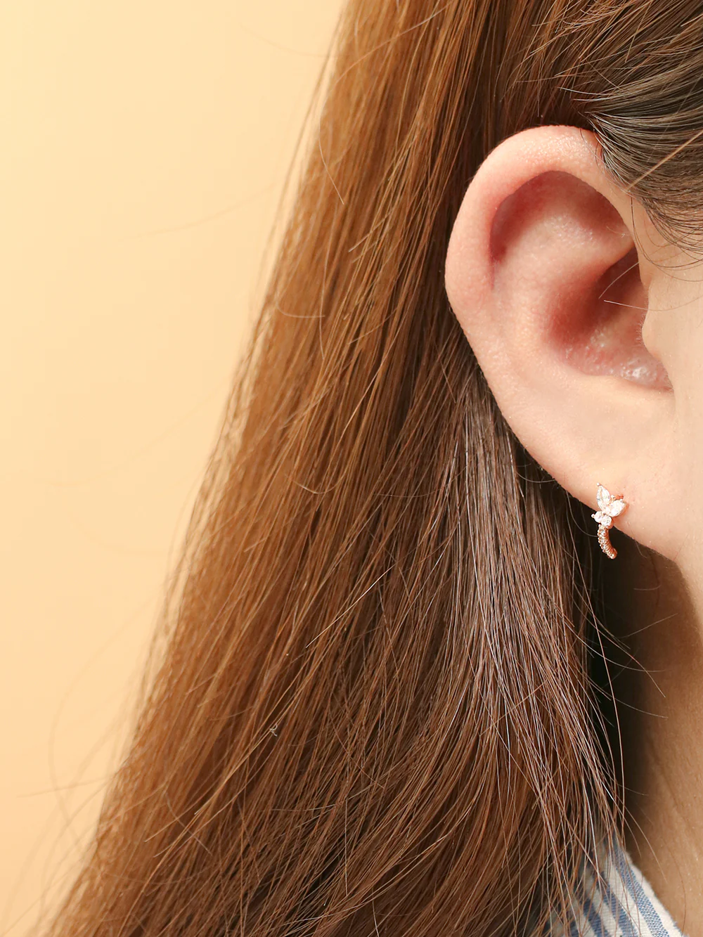 14K Gold Butterfly Half Ring Cartilage Earring 20G18G16G - Image 4