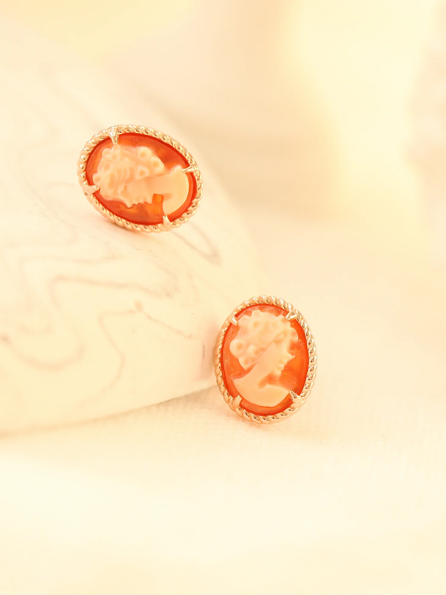 14K Gold Cameo Cartilage Earring 18G16G - Image 6