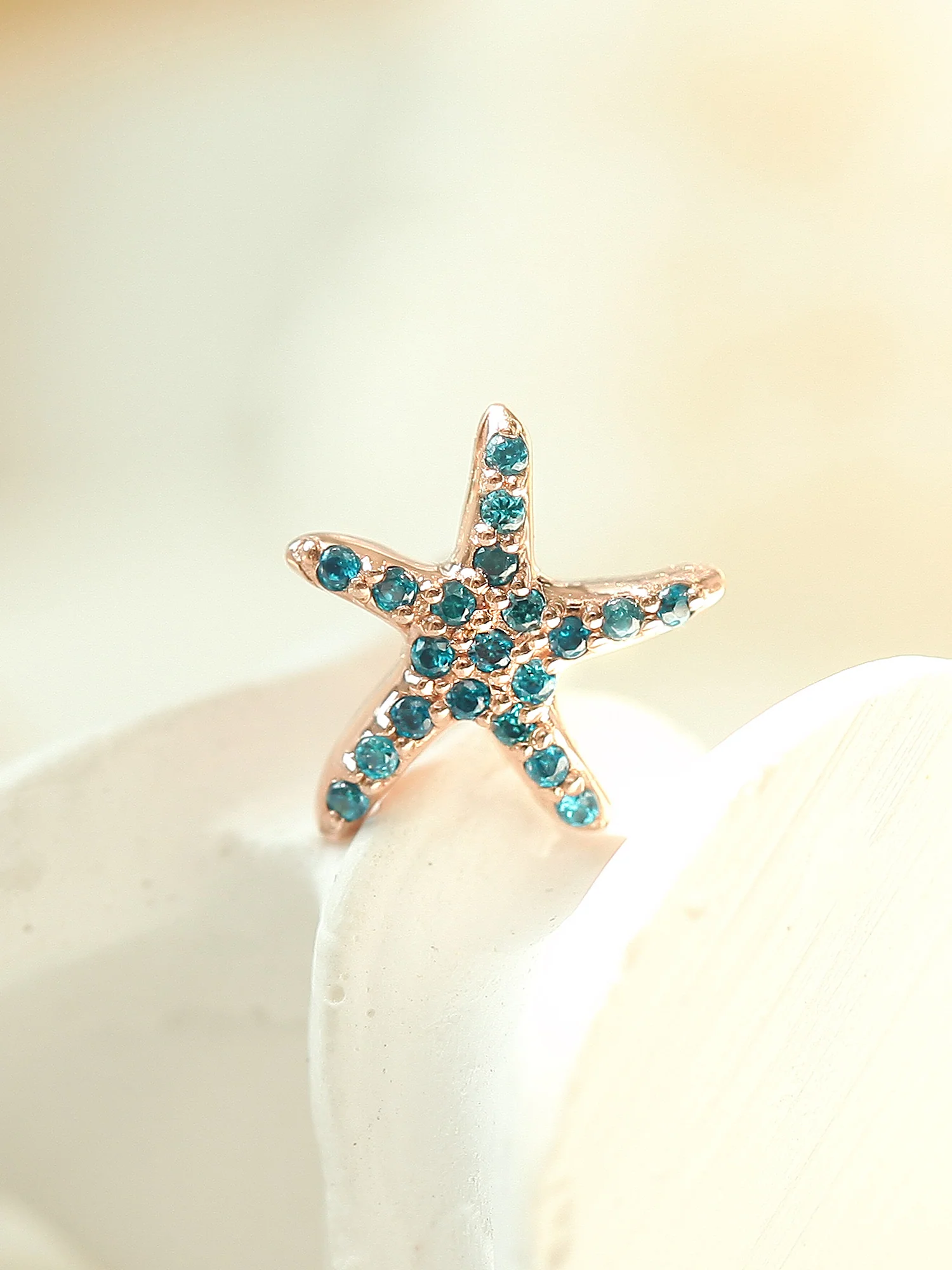 14K Gold Starfish Cartilage Earring 18G16G - Image 4