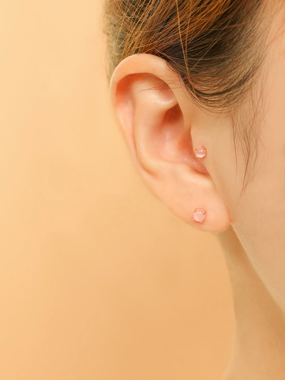 14K Gold Cat's Eye Round Cubic Cartilage Earring 20G18G16G - Image 2