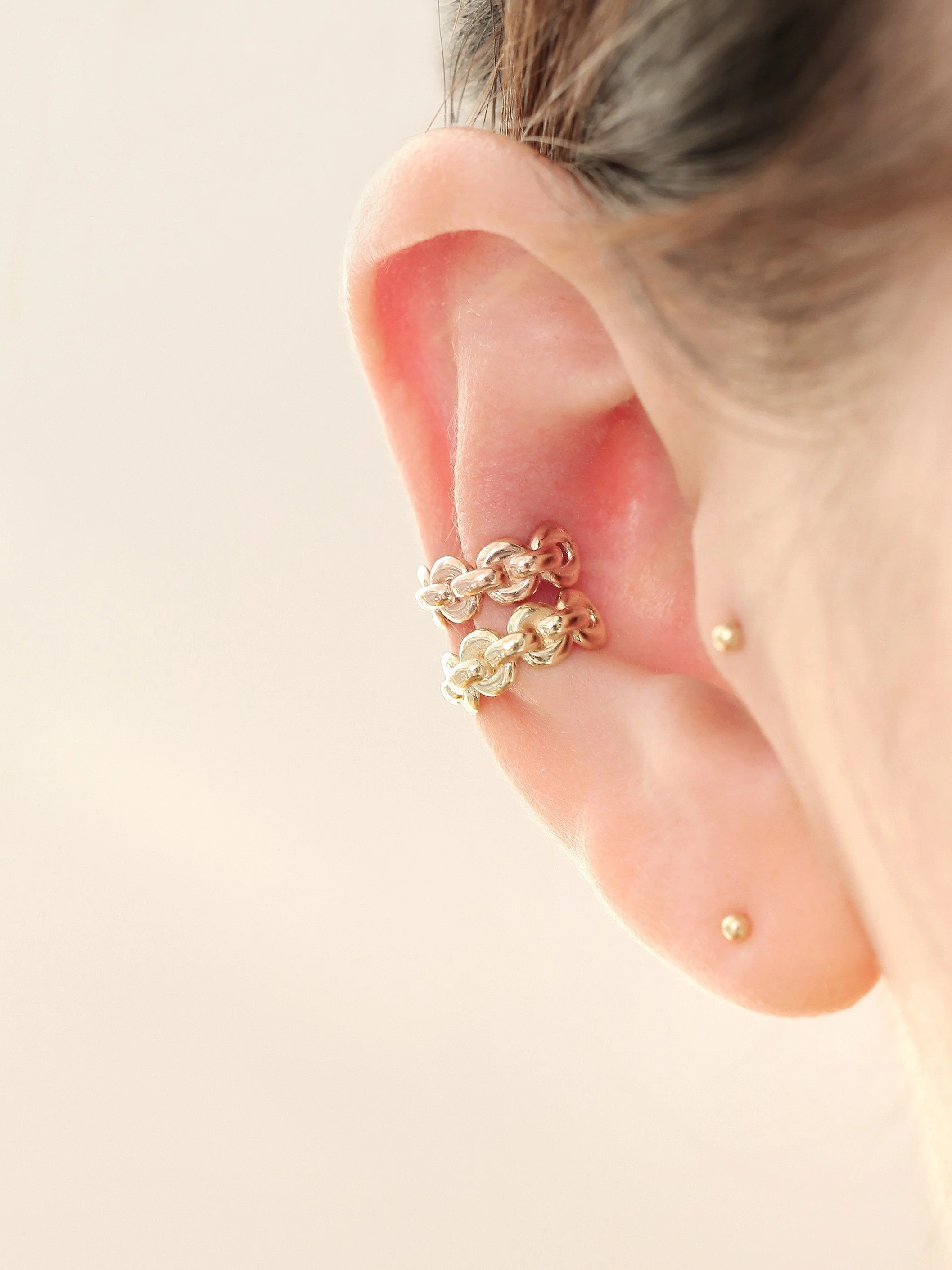 14K Gold Chain Ear Cuff - Image 3