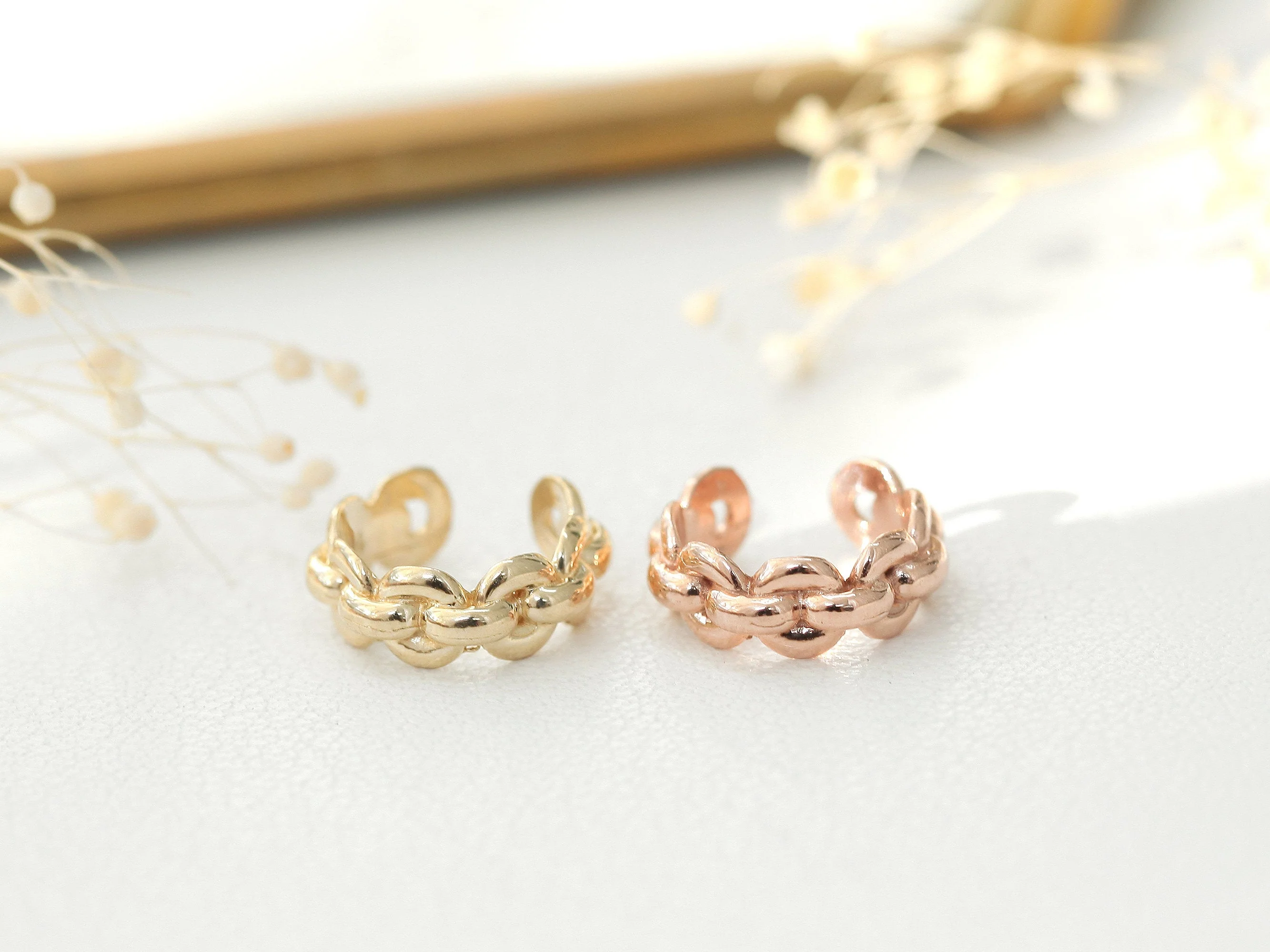 14K Gold Chain Ear Cuff - Image 7