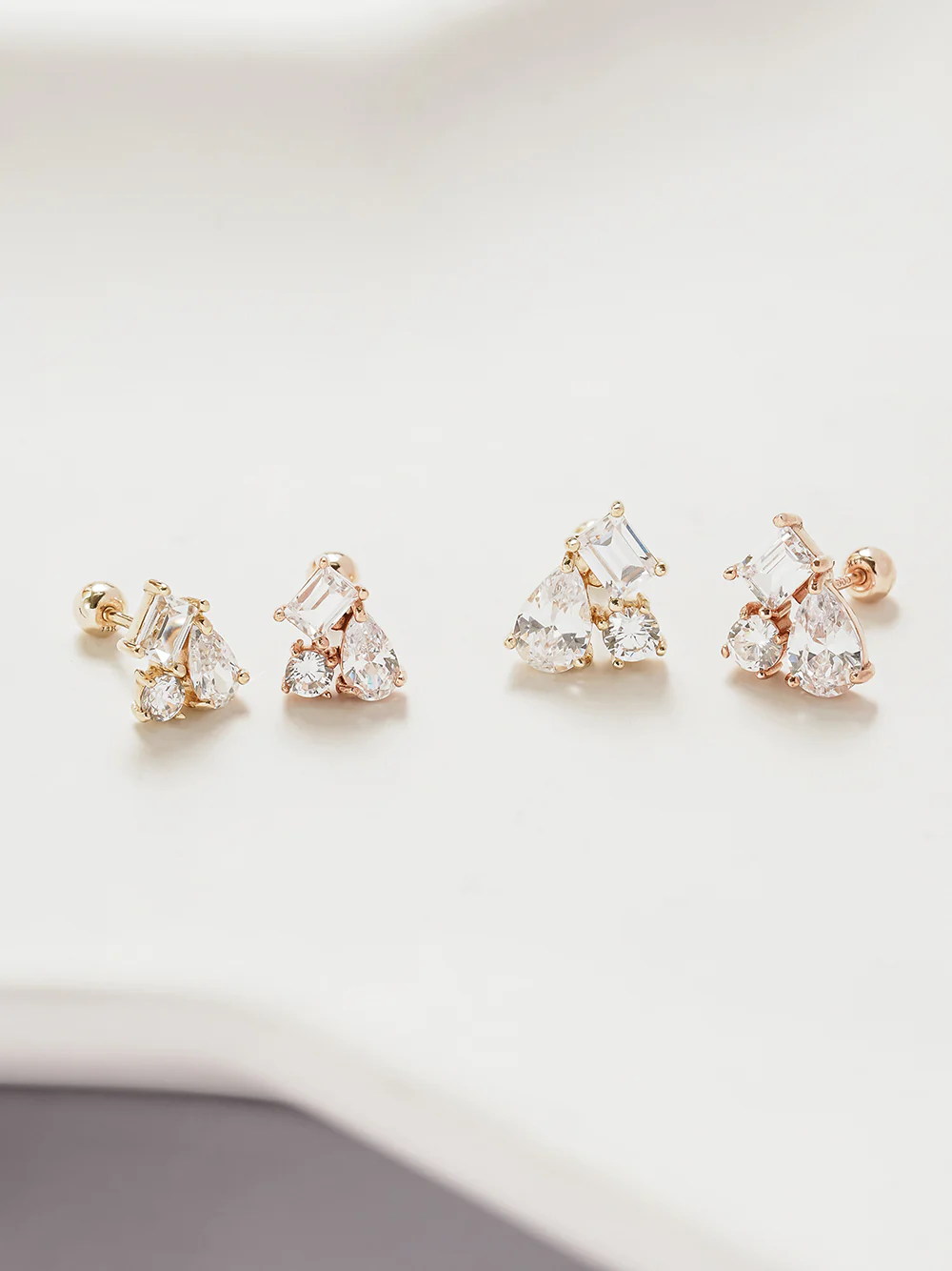 14K Gold Cluster Cubic Cartilage Earring 20G18G16G