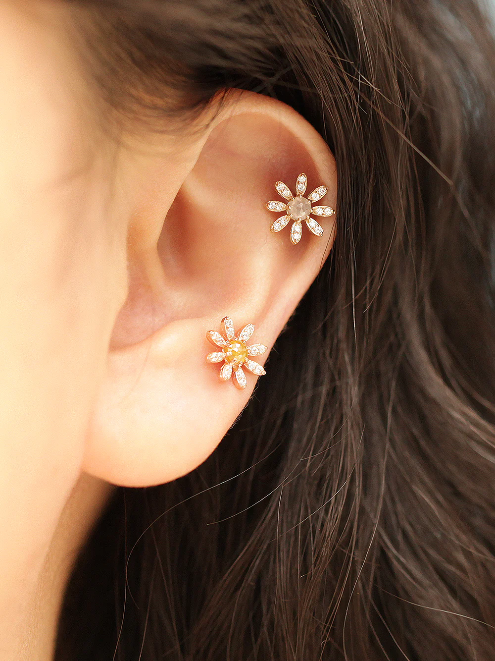 14K Gold Rough Diamond Daisy Flower Earring 20G18G16G - Image 2
