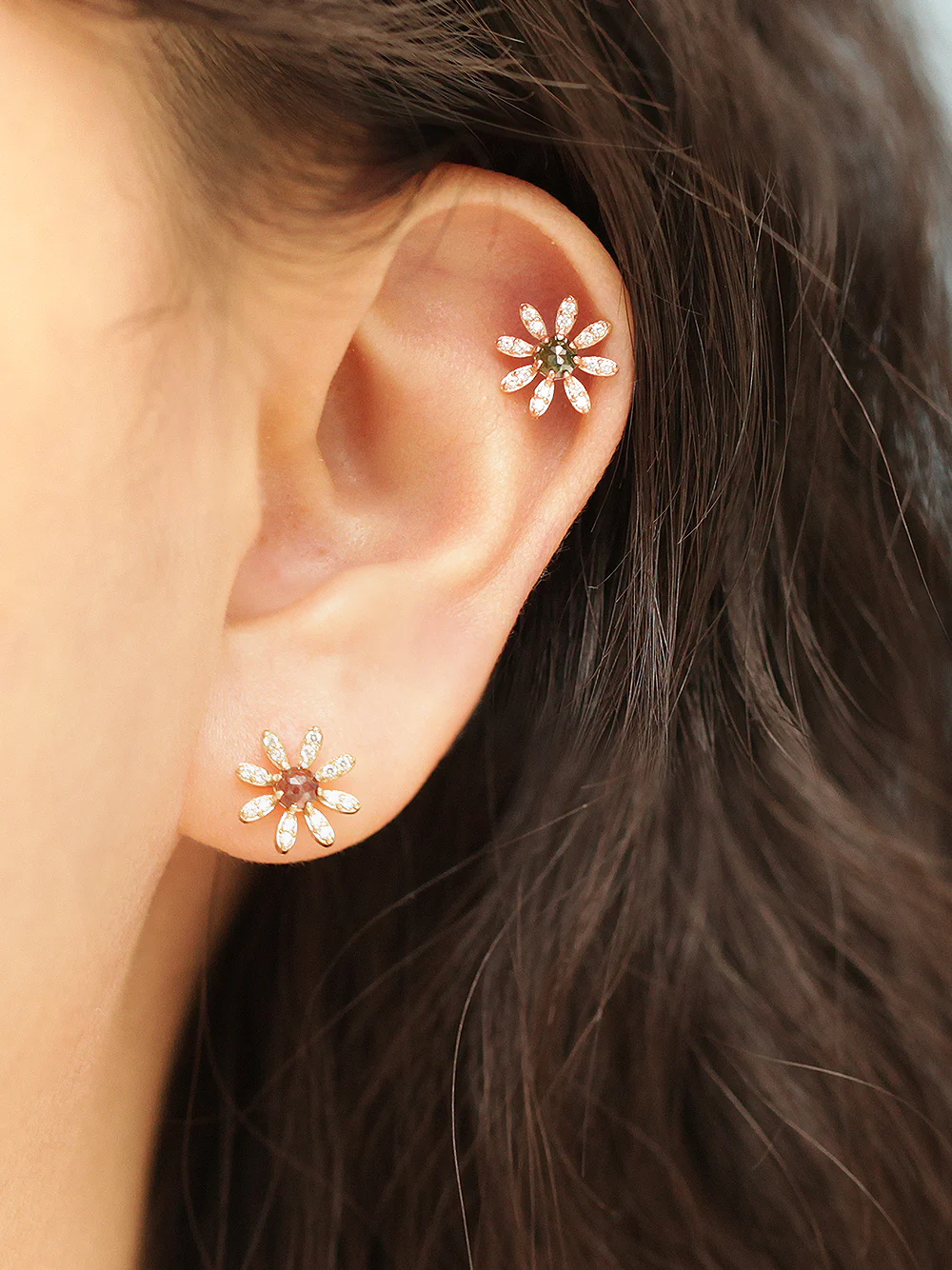 14K Gold Rough Diamond Daisy Flower Earring 20G18G16G - Image 4