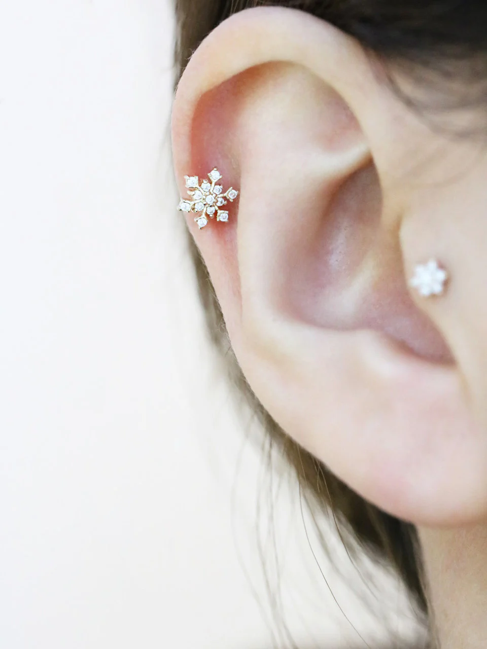 14K Gold Colorful Snowflake Cartilage Earring 18G16G - Image 7