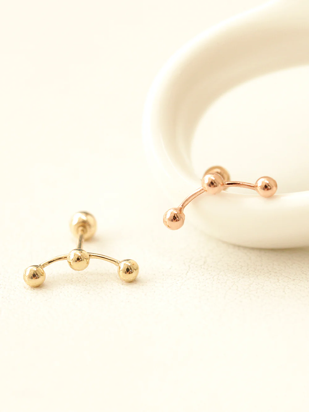 14K Gold Constellation Ball Cartilage Earring 20G - Image 5