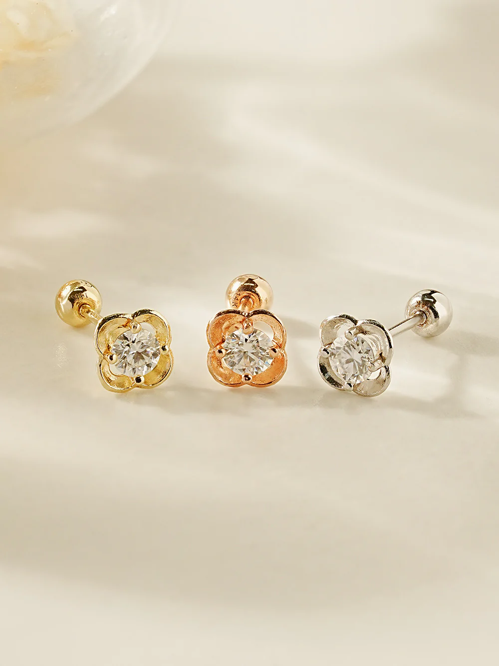 14K Gold Cosmos Flower Moissanite Cartilage Earring 20G18G16G - Image 3