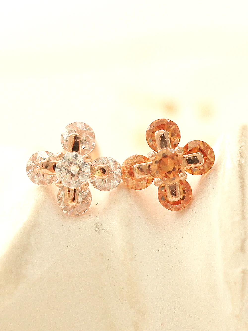 14K Gold Cotton Flower Cubic Cartilage Earring 18G16G - Image 2